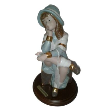 FIGURA CHICA MODELO PINTOR ESTUDIANTE R.2223-A