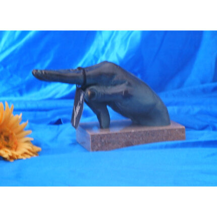 SUJETA-LIBROS DECORATIVO EN FORMA DE MANO MARMOL-RESINA